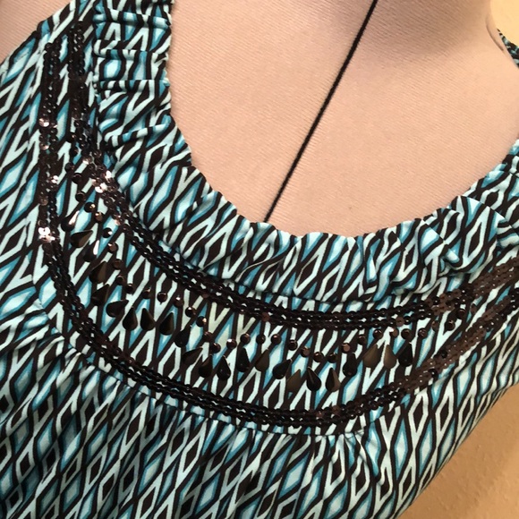 Eye catching 1x blue and black diamond print tank - Picture 2 of 9